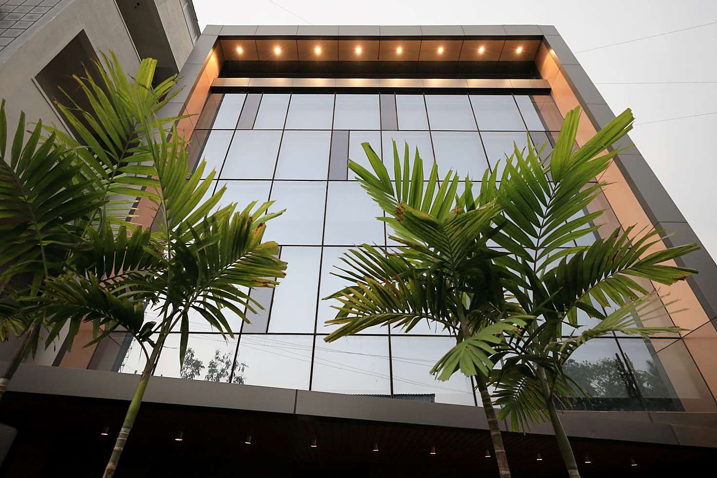 The Floating Atrium — Commercial project by Dialogue Design Partners